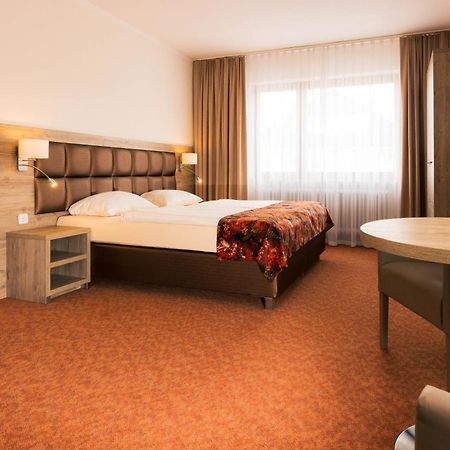 Strand Hotel Nordsee, Hotel Deichlaeufer توسينس المظهر الخارجي الصورة
