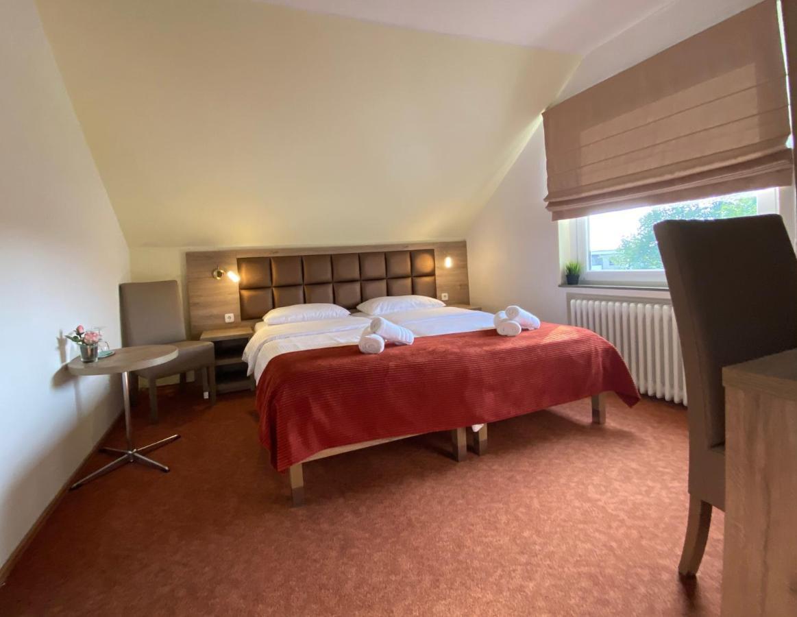 Strand Hotel Nordsee, Hotel Deichlaeufer توسينس المظهر الخارجي الصورة